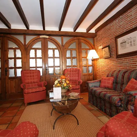 Hotel Y Estudios- 
