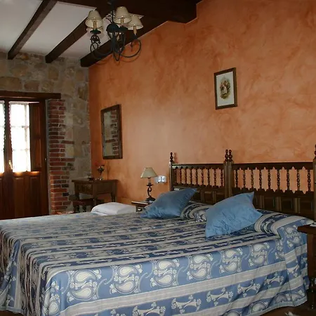 Hotel Y Estudios- 