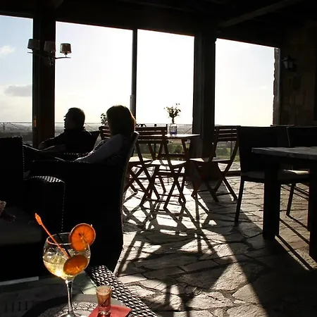 De Cantabria El Solar -cenas Típicas Y Gintonic- Bar -terraza Panorámica Galizano