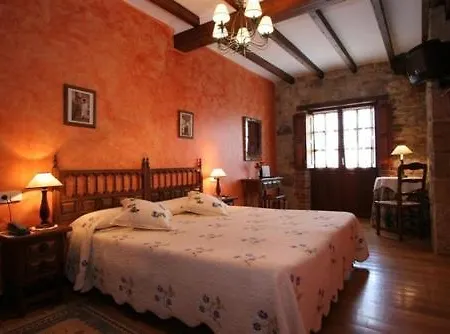 Hotel De Cantabria El Solar -cenas Típicas Y Gintonic- Bar -terraza Panorámica Galizano