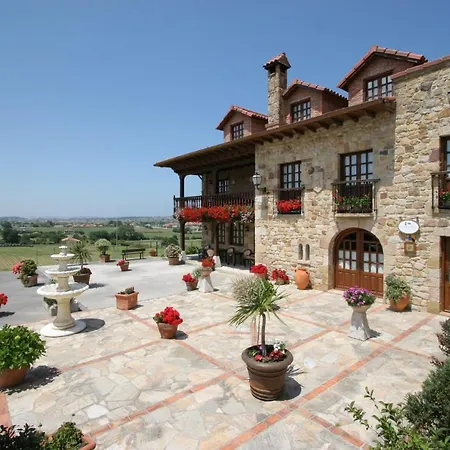 Hotel De Cantabria El Solar -cenas Típicas Y Gintonic- Bar -terraza Panorámica Galizano