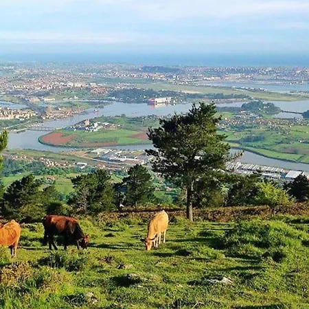 De Cantabria El Solar -cenas Típicas Y Gintonic- Bar -terraza Panorámica Hotel Galizano