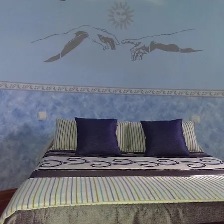 Hotel Y Estudios- 