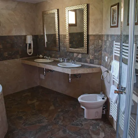 De Cantabria El Solar -cenas Típicas Y Gintonic- Bar -terraza Panorámica Galizano