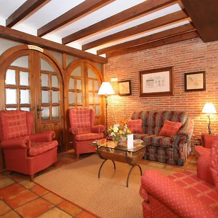 Hotel De Cantabria El Solar -cenas Típicas Y Gintonic- Bar -terraza Panorámica Galizano