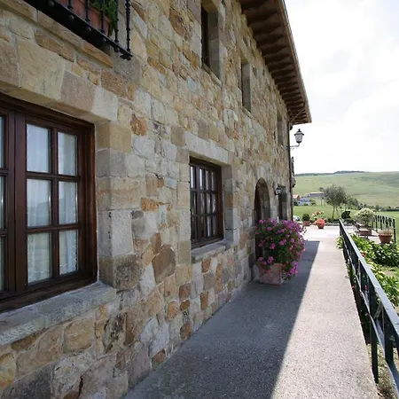 De Cantabria El Solar -cenas Típicas Y Gintonic- Bar -terraza Panorámica