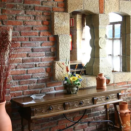 Hotel Y Estudios- 
