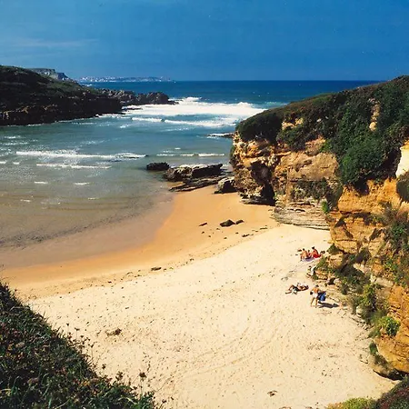De Cantabria El Solar -cenas Típicas Y Gintonic- Bar -terraza Panorámica 4*